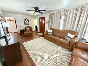 Route 66 Mother Road Retreat/Sleeps 6/Big Backyard - Image 2