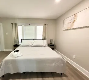 Spacious 3BR| Near NYC + Major Attractions - Image 4
