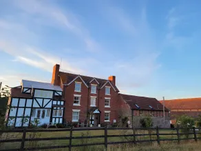 English Countryside Lower Venn Granary Apartment 2 - Image 3