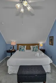 Lakefront Retreat-Sunset Views - Image 4