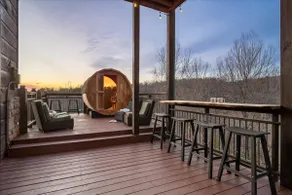 Riverfront•Sauna•Hot Tub Cold Plunge•Pickleball - Image 5