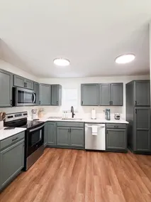 Country Cottage - Fully Remodeled - Image 5