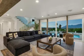 Blue Ridge Estate Stunning Views Heated Pool - Image 2