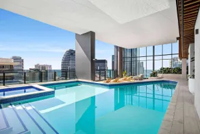 2BR Resort Style Apartment with Panoramic Views - Image 3