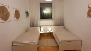 Apartment for up to 6 people, ground level, central - Image 3