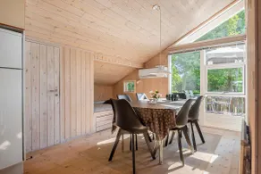 The Little House by the Beach - Image 5