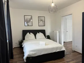 2BR, terrace, free parking - Image 3
