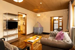 Up to 14 guests / 130㎡ / 4 BR / Parking for 2 cars - Image 2