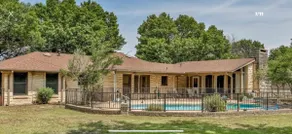 California Street Retro Ranch - Image 2