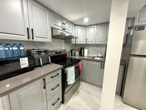 Modern 2BR Private Suite • Self Check-in • Parking - Image 5