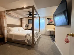 Spacious Private Retreat | 85”TV • Gym • 1GbpsWiFi - Image 2