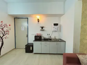SkySuite 1BHK ChillPad |Metro•Work•WFH•NearMedanta - Image 4