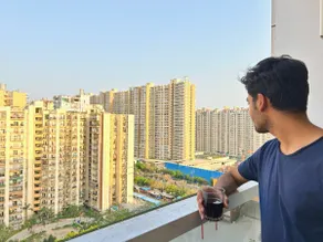 SkySuite 1BHK ChillPad |Metro•Work•WFH•NearMedanta - Image 5