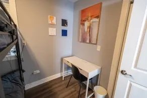 2 Bedroom apartment free parking near transit - Image 4