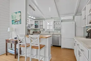 Ely Davis Cottage - Image 4