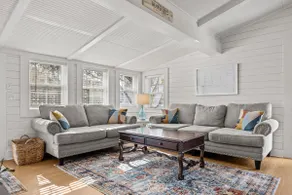 Ely Davis Cottage - Image 3