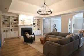 Spacious Manor w/Pool- TPC CountryClub 5 mins away - Image 3