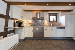 Panoramic apartment with charming swiss interior - Image 5