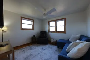 Fresh + Cozy PGH Retreat _ Near the Waterfront_ - Image 3