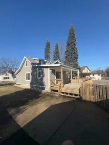 Spacious Home/Fenced Yard/10 Min to Madison - Image 3