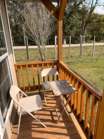 Lakeside Cabin - Image 4