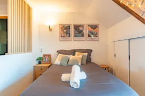 Cozy & Design Cocoon: Bricks and Beam - Image 4