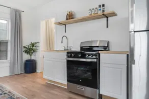 Cozy 1BR 8 Min to Downtown Louisville - Image 3