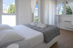 Baretti18 Penthouse - Image 2