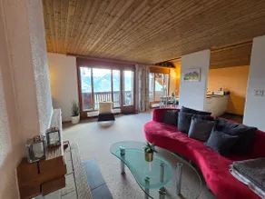 Cozy 3-room apartment with balcony, mountain/glacier & lake views - Image 5