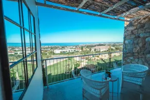2 Southern Right Suite – Ocean View Balcony - Image 4