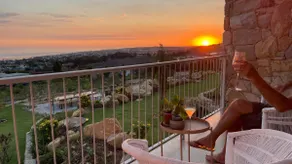 2 Southern Right Suite – Ocean View Balcony - Image 3