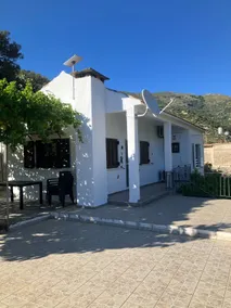 Terra House - Image 2