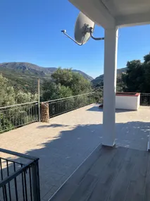 Terra House - Image 4
