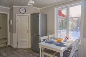 Cozy forest cabin - Image 2
