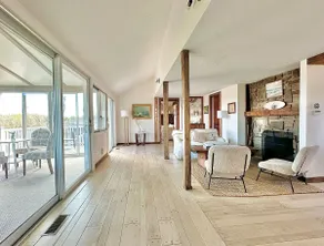 Shoreline Cottage with Waterview - Image 2