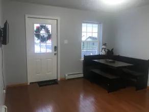 Cozy 1 bedroom apt in heart of Roscoe - Image 3