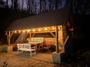 Forest cabin with treehouse + Fire pit • Ružín - Image 4