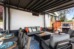 Prime Location+Fenced Yard+Close to Mountains - Image 2