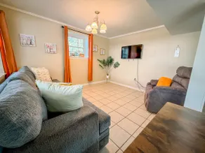 Cozy Stay| Minutes from Everything| Near I-75 - Image 5