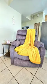 Cozy Stay| Minutes from Everything| Near I-75 - Image 4