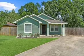 Home In Baytown| Rodeo & World cup ready! - Image 2