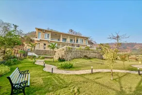 Sunrise Manor 3BHK Pet-Friendly Villa with Pool - Image 2