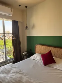 Serenity 601: 1Bhk Pvt Apt near Atal Setu & NMIA - Image 2