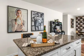 CasaChic Lancaster | Designer Farmhouse | Sleeps 6 - Image 4