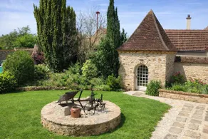 Saint-Vincent cottage heated pool - Image 2