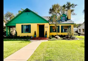 806 Yellow House Historic - Image 4