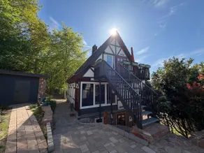 Fairytale accommodation with castle view - Image 4