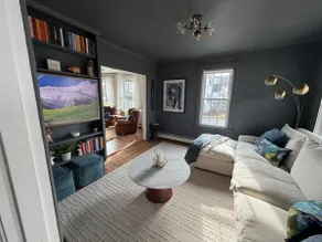 Wonderfully Walkable, Glastonbury-center Gem - Image 2