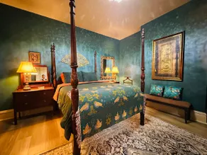 Beautiful Historic Home at the Ebbert Event Center - Image 4
