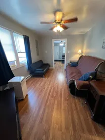 (C) Convenient location, amenities for everyday - Image 3